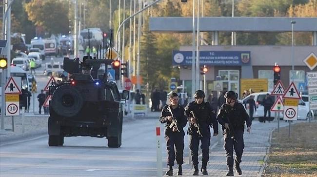 29 Ekim kutlamaları iptal edilmişti! Gülben Ergen çok sert tepki gösterdi 1